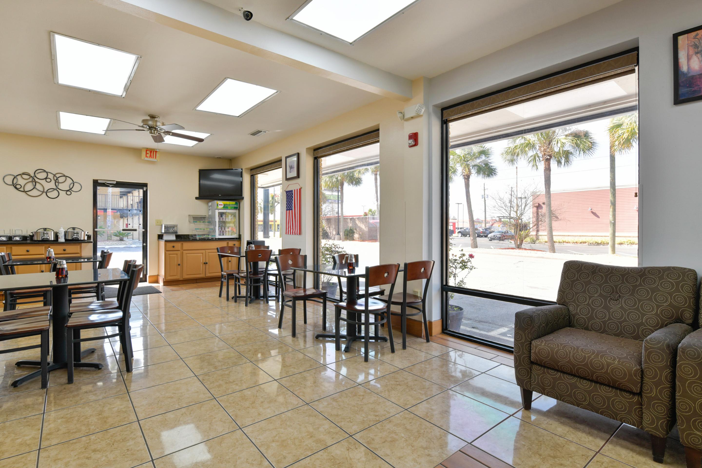Oyo Hotel Lake Park - Valdosta Area Екстериор снимка
