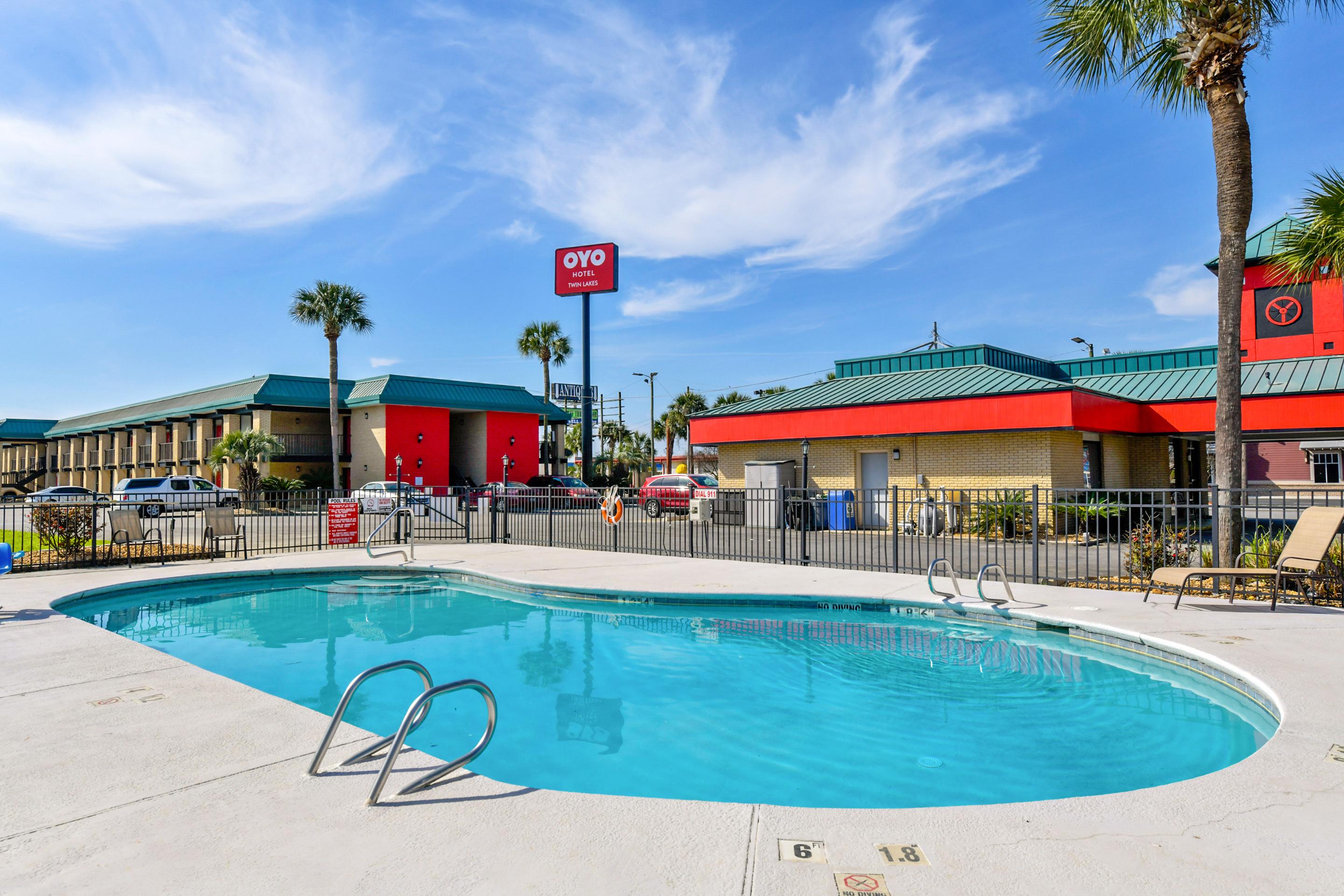 Oyo Hotel Lake Park - Valdosta Area Екстериор снимка
