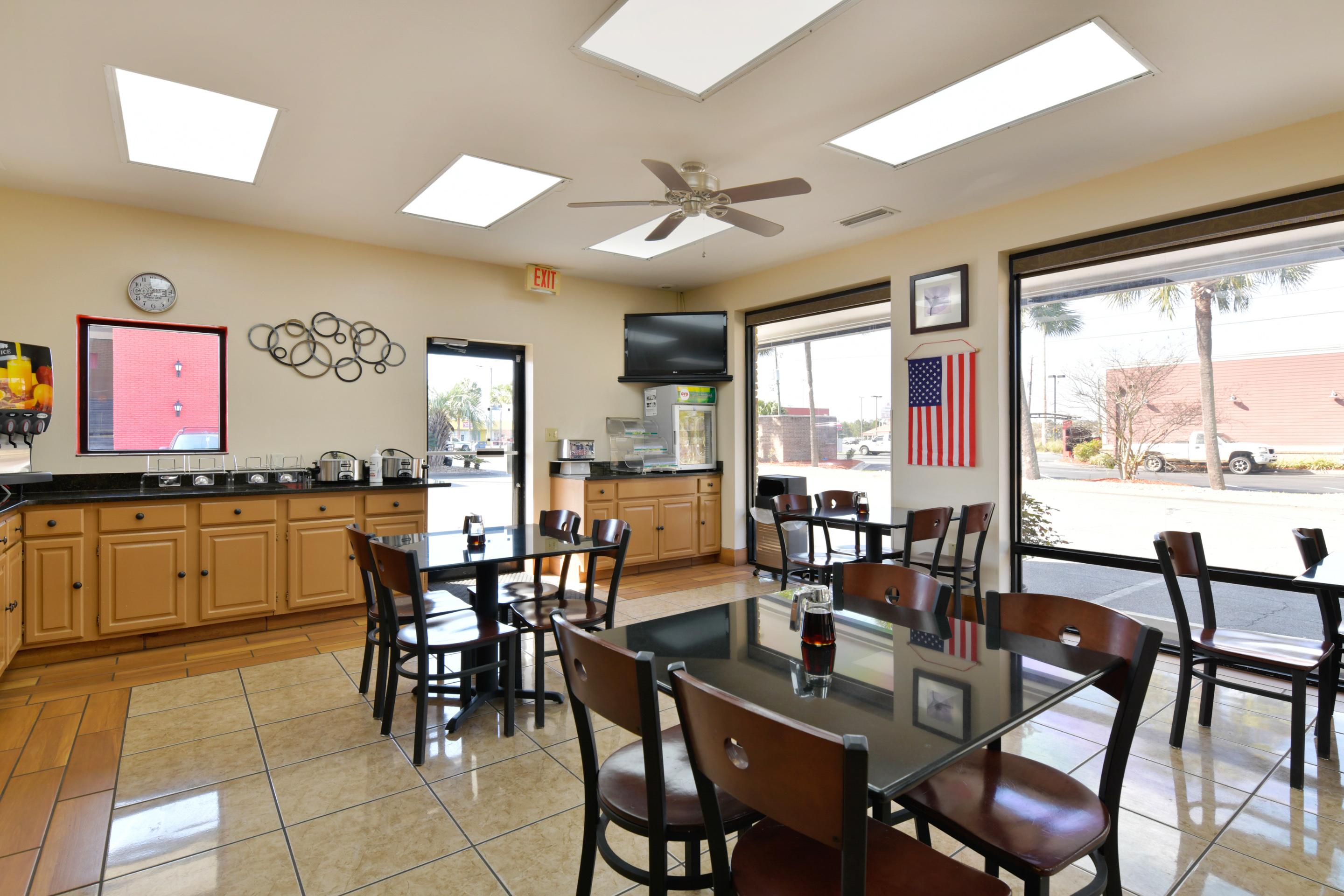 Oyo Hotel Lake Park - Valdosta Area Екстериор снимка